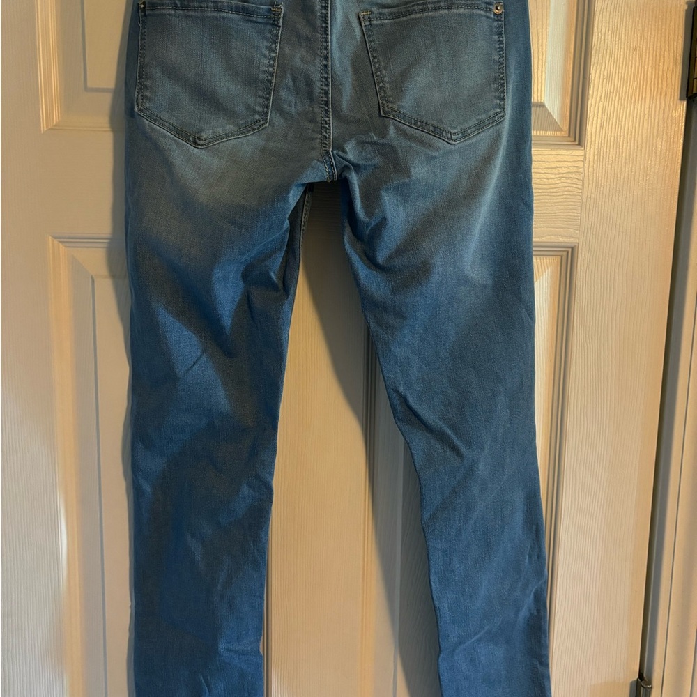 True Craft Skinny Jeans with Frayed ends